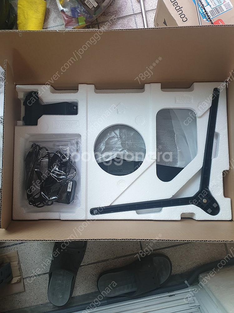 삼성 오디세이 G5 27인치 커브드 게이밍 모니터 팝니...--0