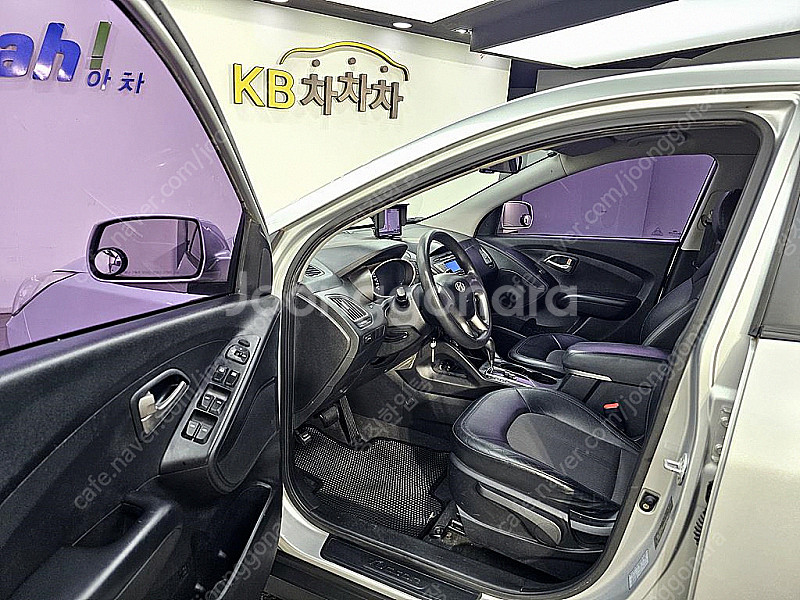 현대 투싼iX 2WD VGT X20 저렴하게 판매합니다...--7