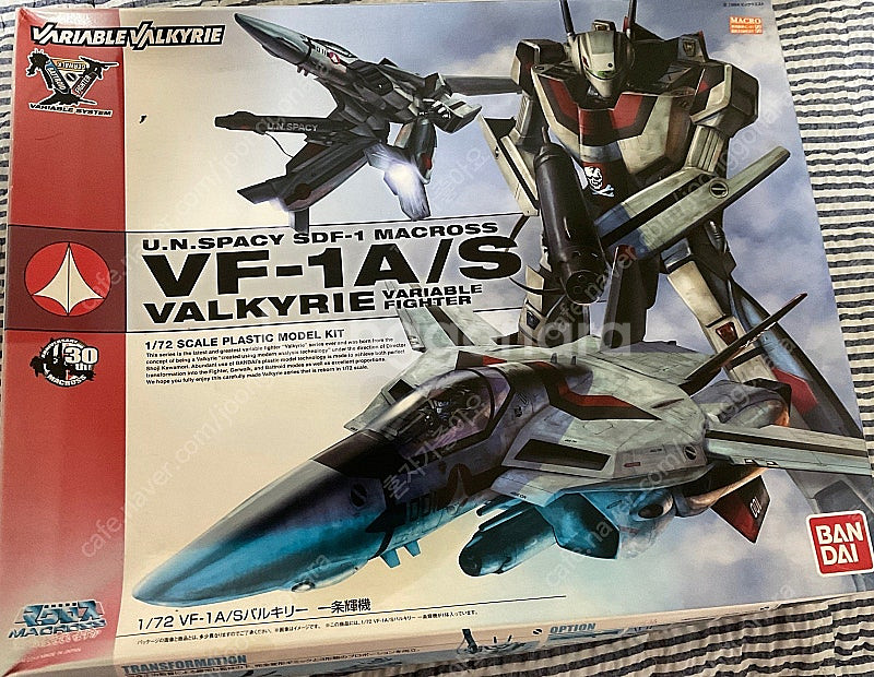 반다이 마크로스 1/72 완전변형 vf-1a/s 프라모...--0