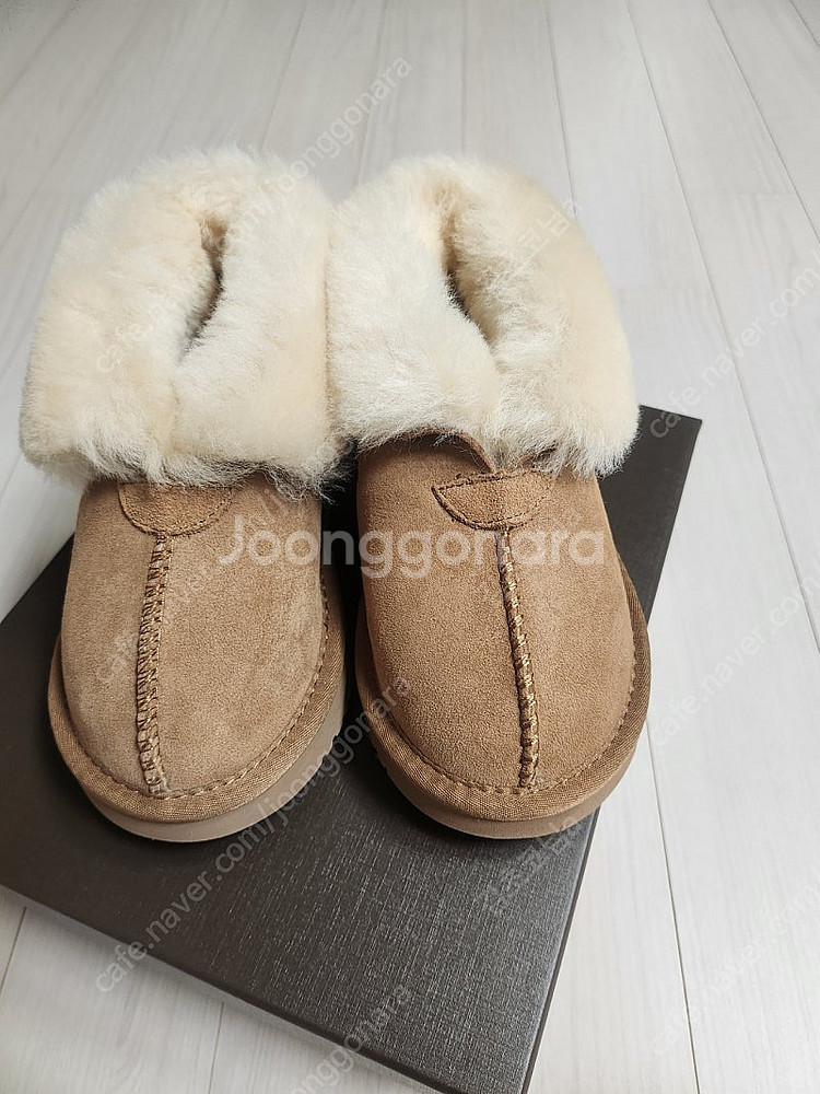 호주ugg 아드리안 190사이즈 체스넛--0