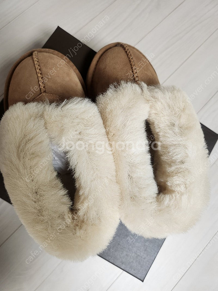호주ugg 아드리안 190사이즈 체스넛--2