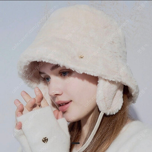 앵브록스모자 Heart point fluffy bucket hat_ivory