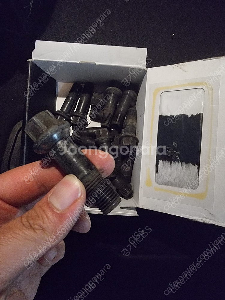 벤츠 롱볼트 순정 정품 팝니다.--0