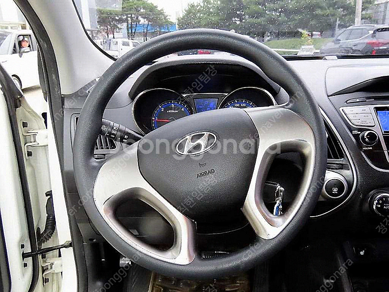현대 투싼iX 2WD VGT LX20 선착순 판매합니다...--7