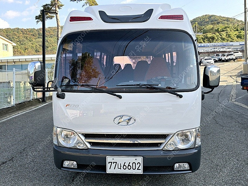 13년식 뉴카운티 롱바디 25인승 차량 (캠핑카 제작 가능) 중고차량 판매 전액할부가능! 이미지