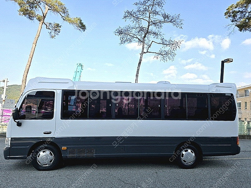 13년식 뉴카운티 롱바디 25인승 차량 (캠핑카 제작 ...--2