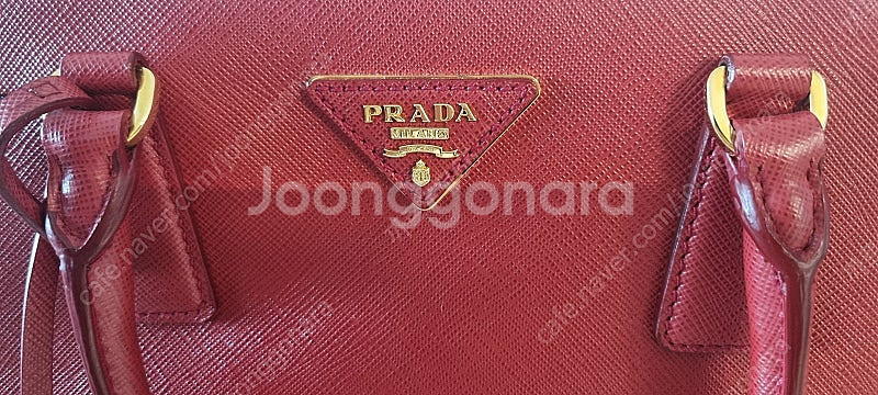 프라다 갤러리아 사피아노 미디움 레드--4