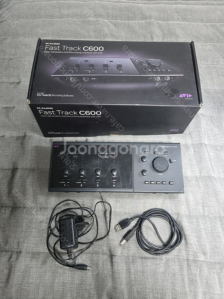 M-AUDIO Fast Track C600 오디오 인터...--0