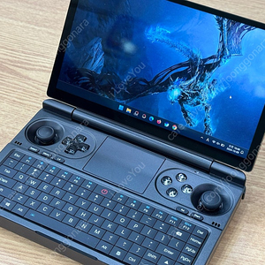 GPD WIN MINI 8840U/32G/512G 판매합니다.