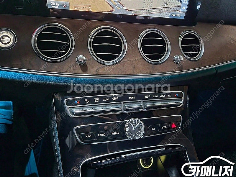 [벤츠]E-클래스 W213 E220d 익스클루시브 중고...--8