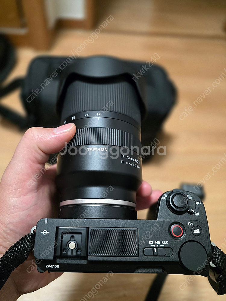 소니 ZV-E10M2 및 탐론 17-70mm F2.8 Di III-A VC RXD B070 등 풀구성품 팝니다.--1