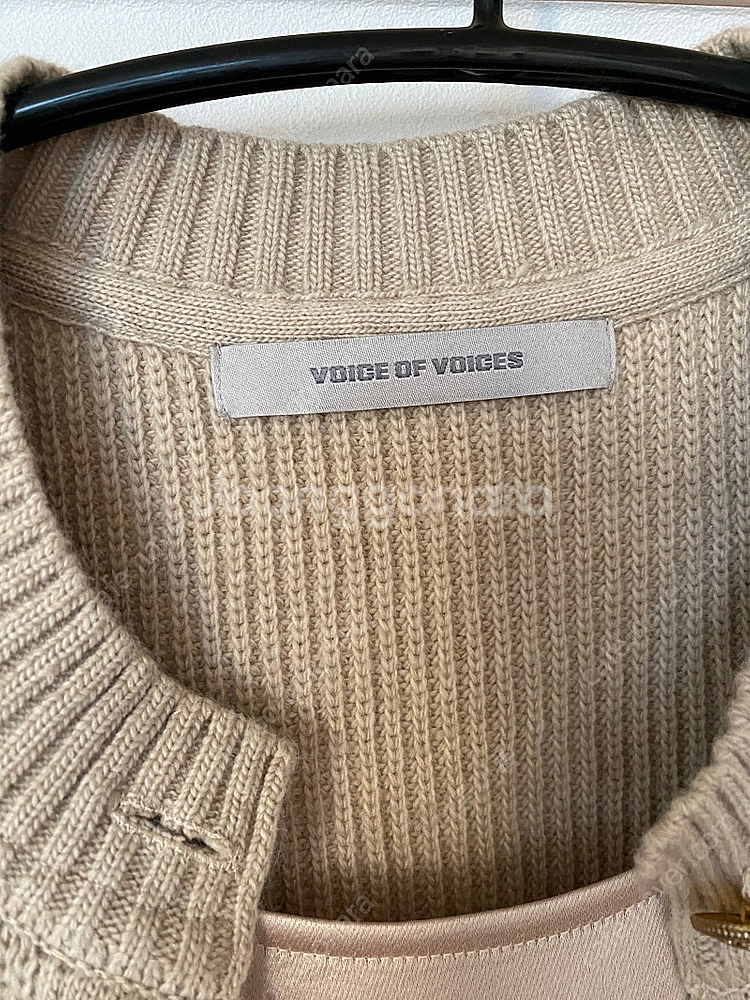보브 VOV 리브드 가디건 새틴 원피스 베이지--2