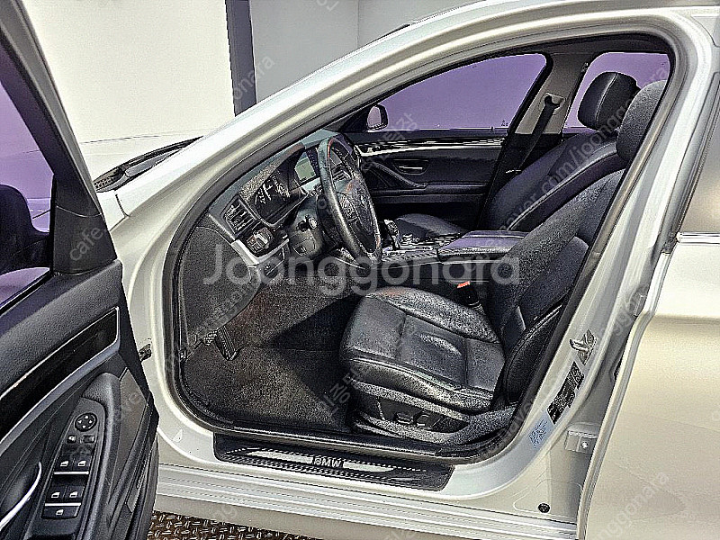 BMW 5시리즈 (F10) 520d 최저가 판매합니다....--7