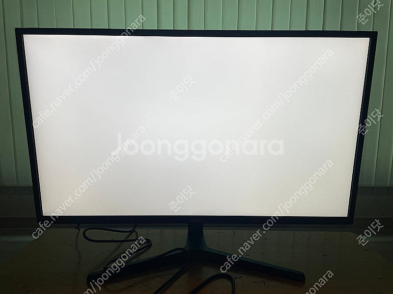 삼성 32인치 4K 모니터 U32J590 풀박--3