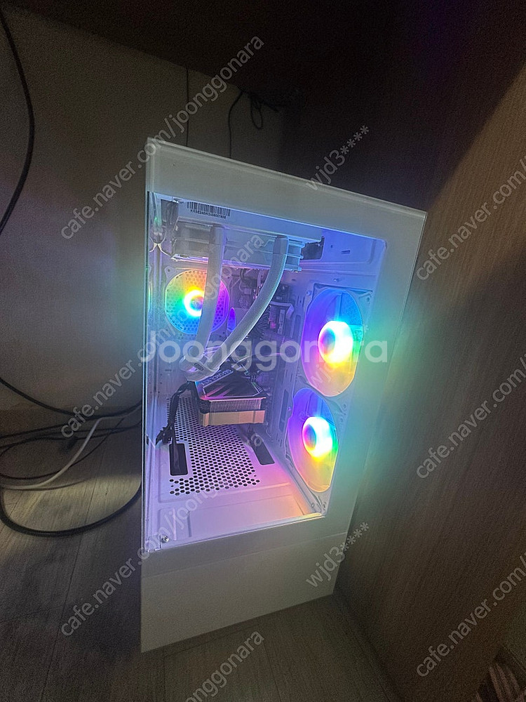 i7 12700k 4060 32g렘 컴퓨터판매합니다--0