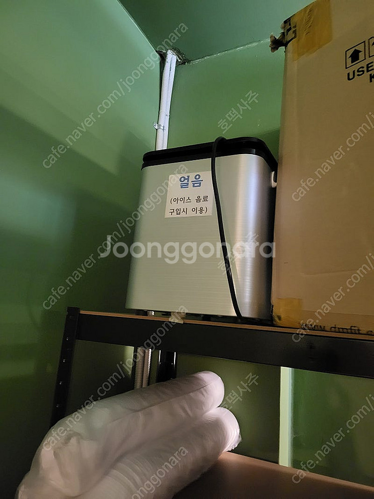 간판, 문짝, 개수대, 철재선반, 제빙기 등 팝니다.--1