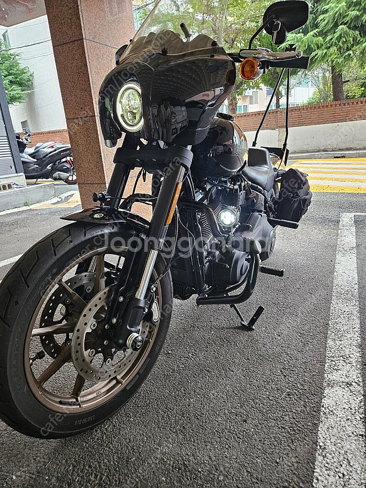 할리데이비슨 소프테일 로우라이더S 타이어 한셋트 준비완...--0