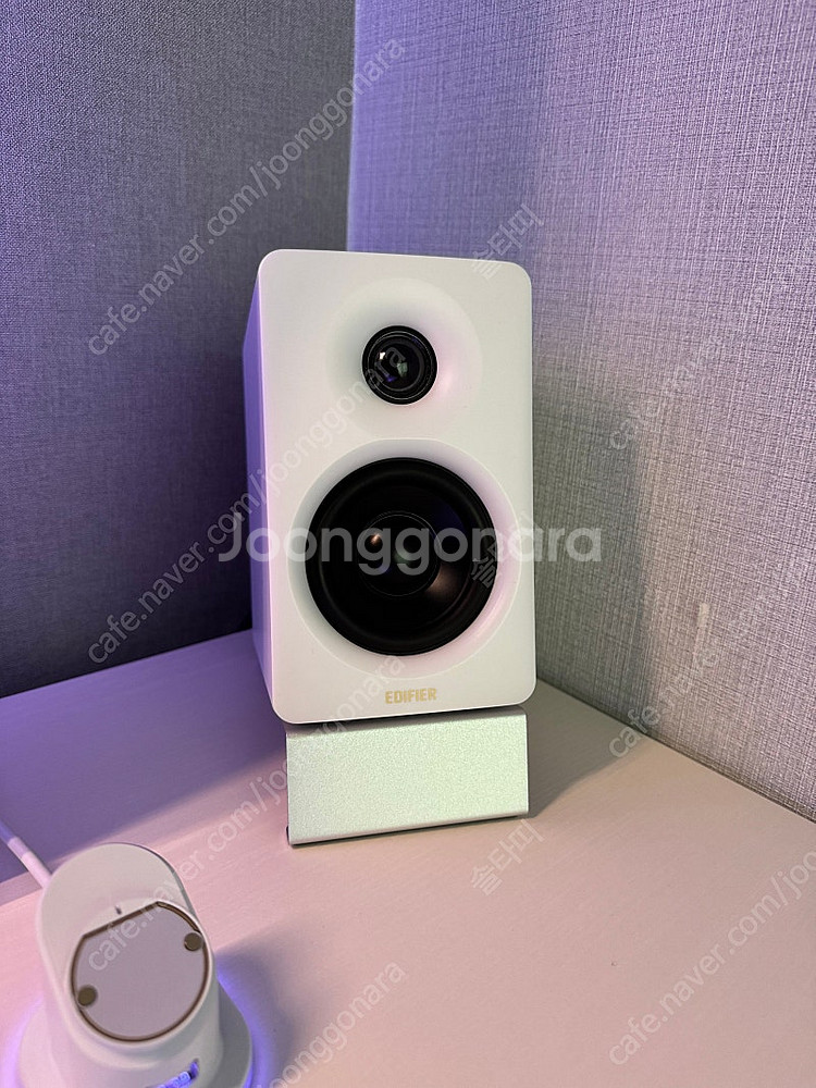 에디파이어 m60 판매합니다--1