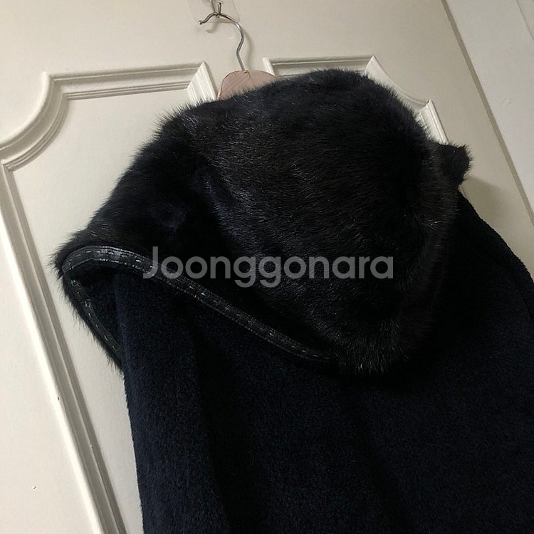 요하넥스 럭셔리. 수리알파카 밍크 후드코트 (정가99만원) 네이비 399000원--2