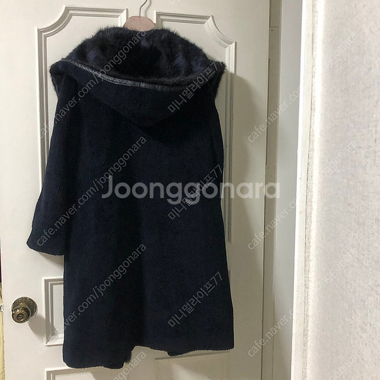 요하넥스 럭셔리. 수리알파카 밍크 후드코트 (정가99만원) 네이비 399000원--4