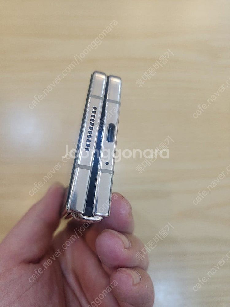 삼성 갤럭시Z폴드4 256기가 크림칼라 액정기스 없는 ...--6
