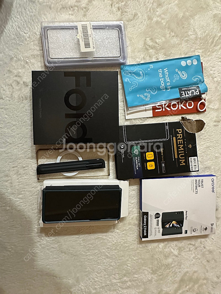 갤럭시 폴드4 512 팝니다.--0