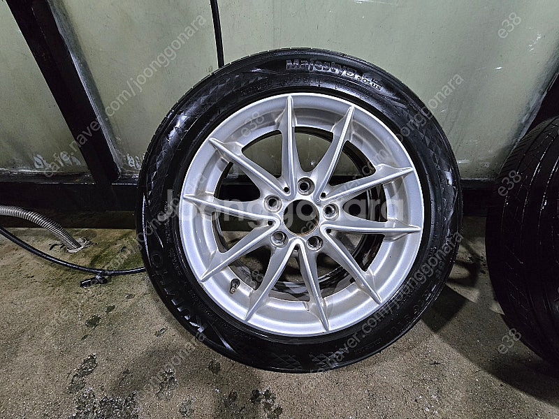 bmw e90 16인치 휠 한대분 팝니다--1
