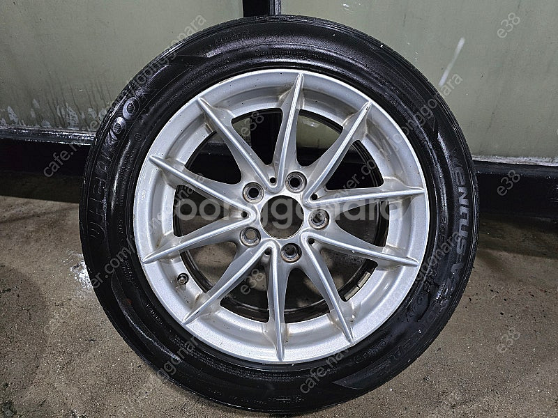 bmw e90 16인치 휠 한대분 팝니다--2