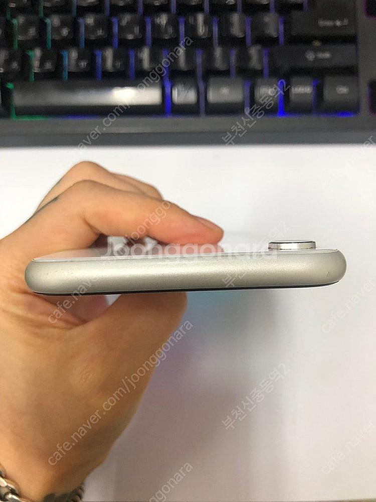 183448 아이폰XR 화이트 64GB 무잔상 배터리성...--4