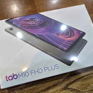 lenevo tab m10 plus lte팝니다.