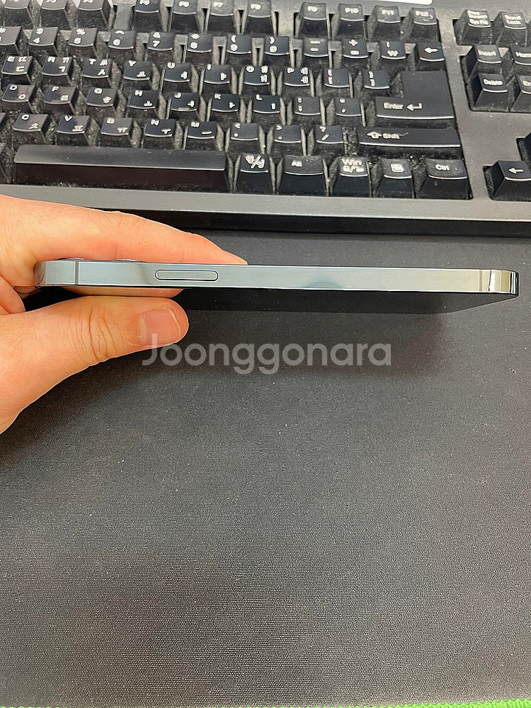 아이폰12프로 블루 256GB 상태좋은 중고40만팝니다...--4