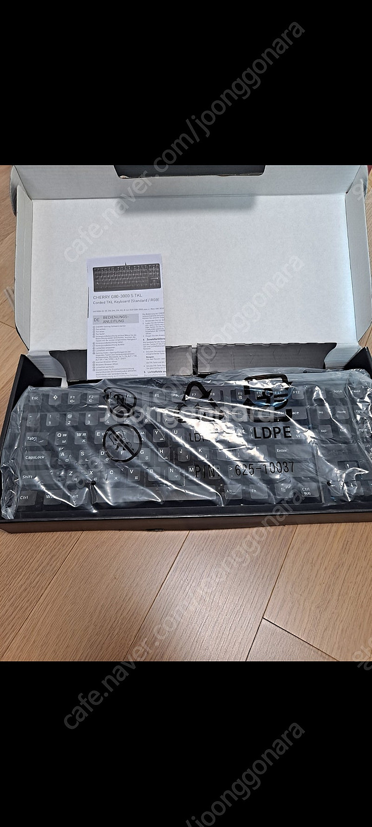 G80-3000s 체리 텐키리스 키보드(적축)팝니다--1
