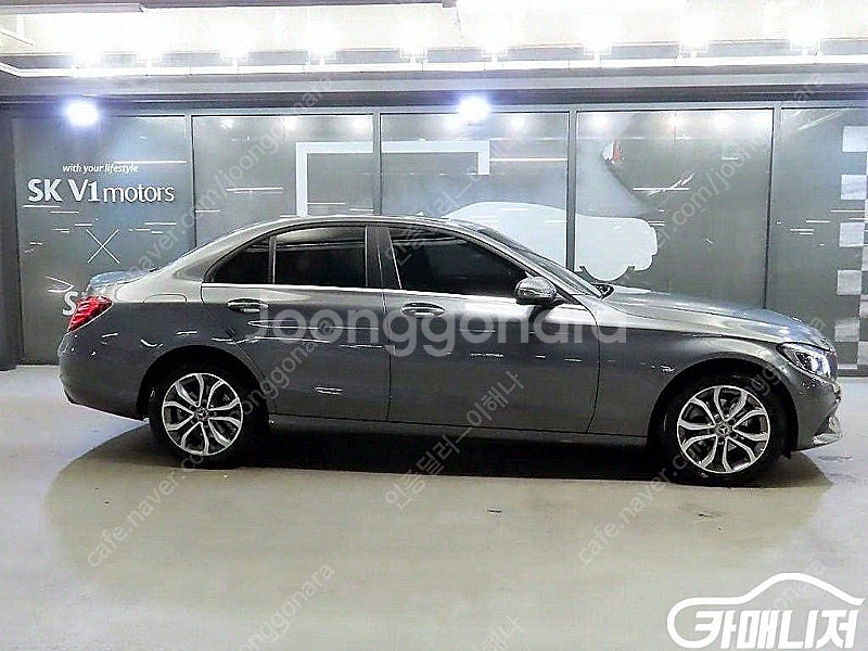 [벤츠]C클래스 W205 C200 d 중고차 판매합니다--3