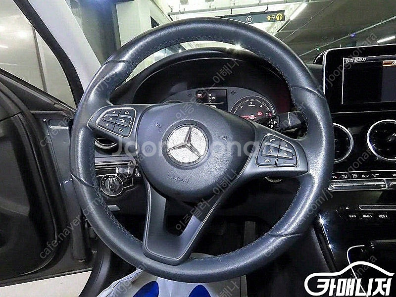 [벤츠]C클래스 W205 C200 d 중고차 판매합니다--8