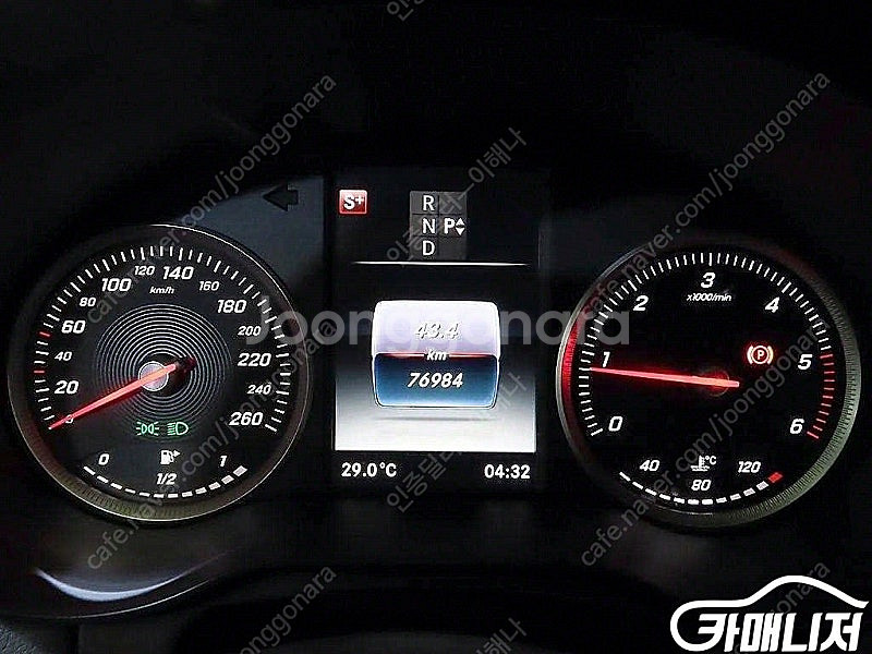 [벤츠]C클래스 W205 C200 d 중고차 판매합니다--9