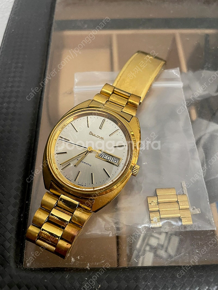 빈티지 부로바 금장 금통 오토매틱 36mm--0