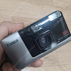 Konica AF A4 필름카메라 판매합니다.