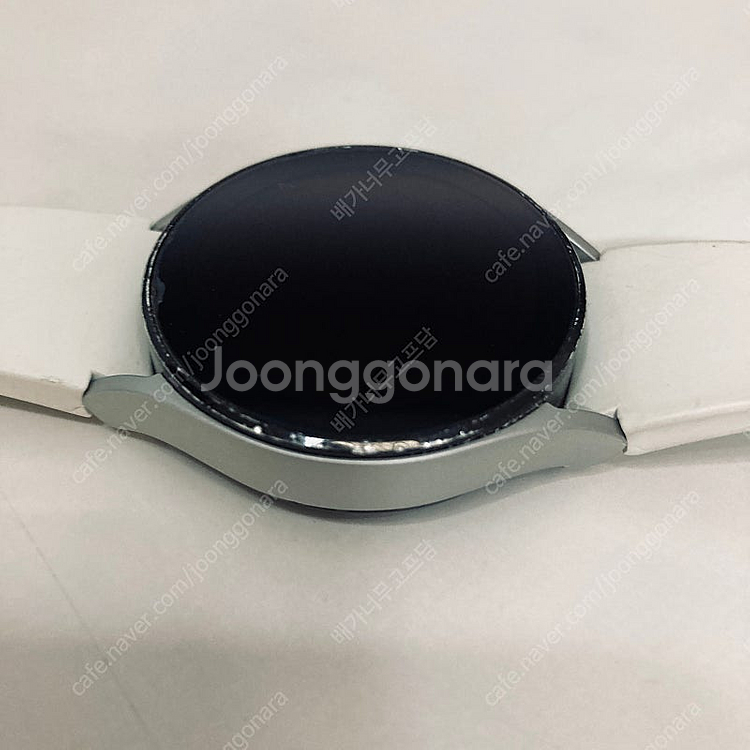 갤럭시 워치4 실버 40mm 5만5천원 판매합니다!--2