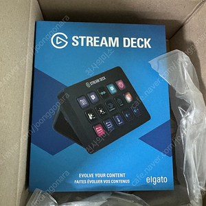 스트림덱 Mk2 Stream Deck Mk2 15버튼 블랙색상 판매합니다.