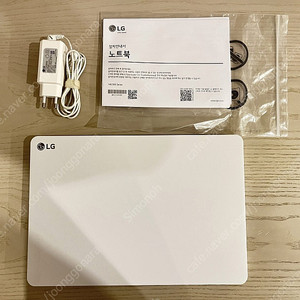 LG 울트라PC 14U390-ME1TK 노트북 팝니다.