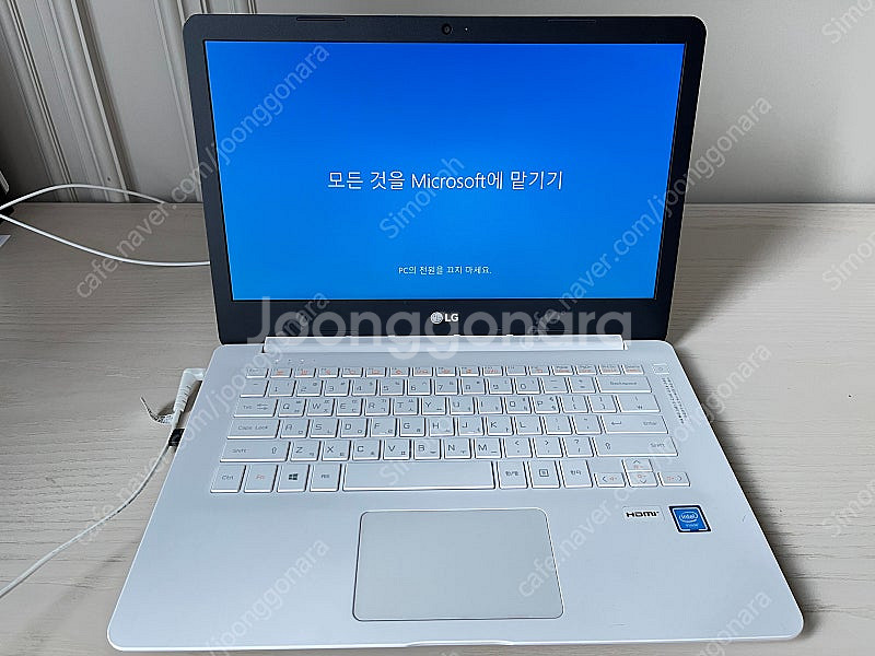 LG 울트라PC 14U390-ME1TK 노트북 팝니다.--1