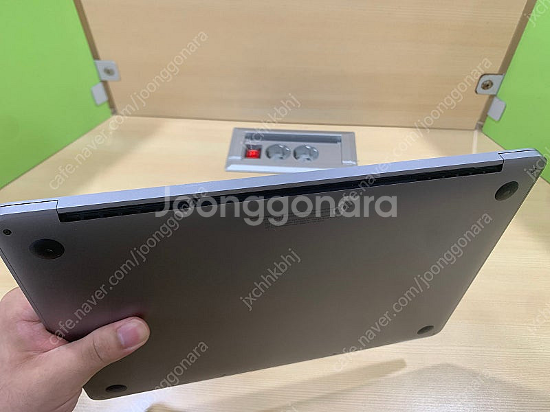 맥북 프로 2019 터치바 256GB--4