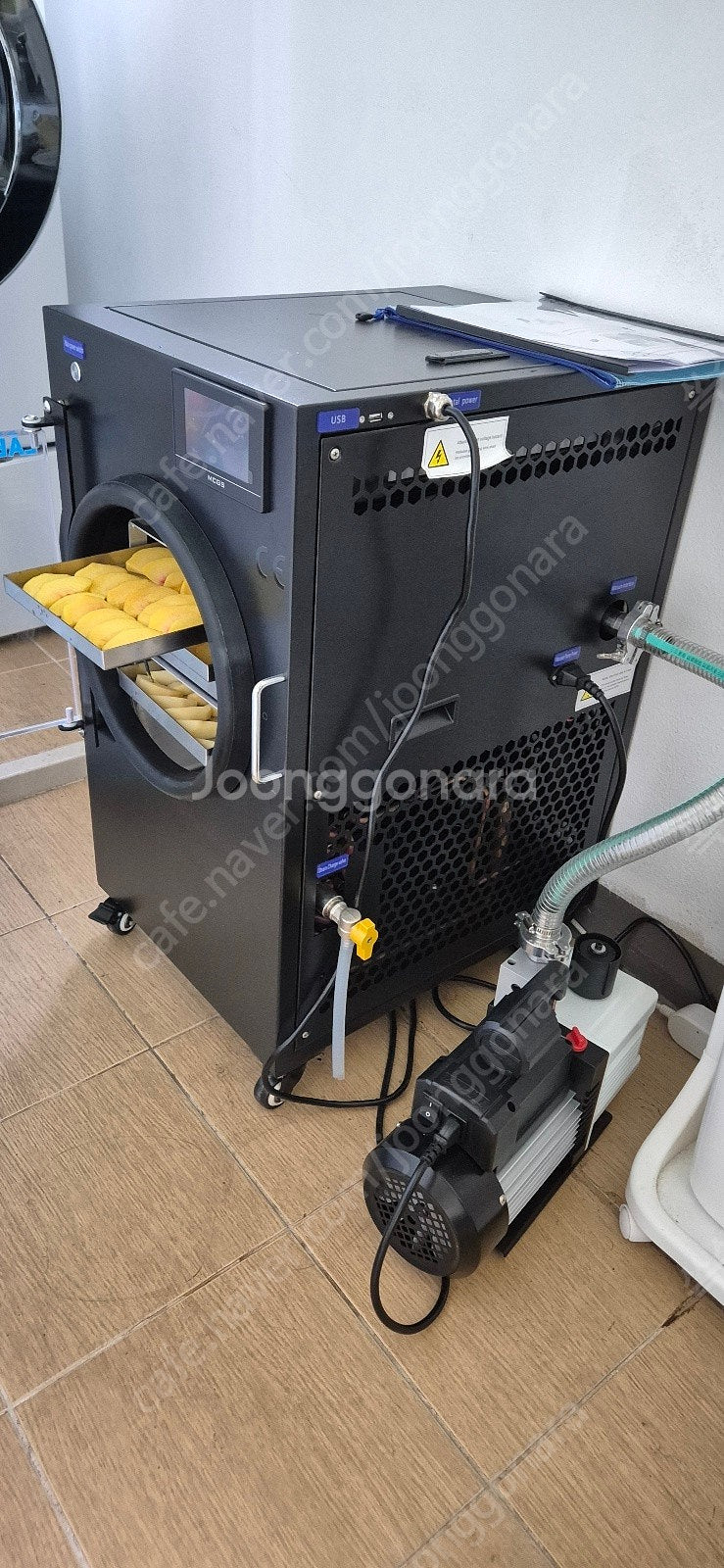 동결건조기 (5~7kg/batch)--0