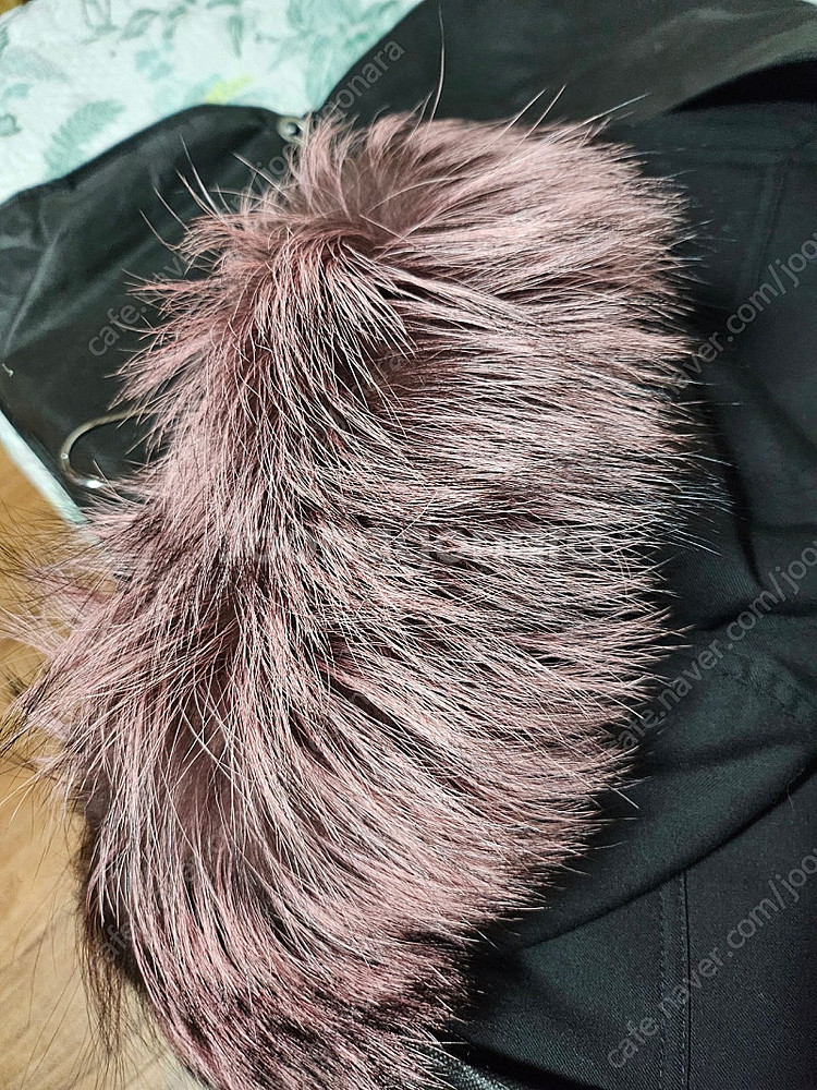 무스너클 정려원 패딩(M)사이즈 정품 30에 팔아요!--8