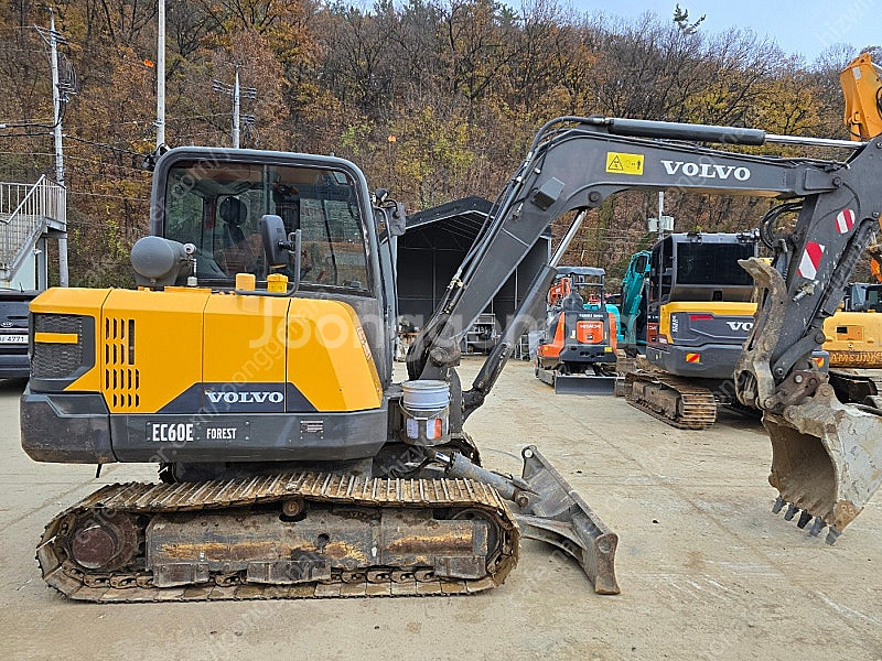 중고 굴삭기 볼보 EC60E 2016년식--1
