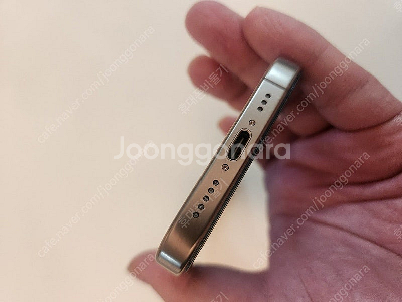 아이폰16프로 256기가 데저트티타늄 자급제 단순개봉 ...--6