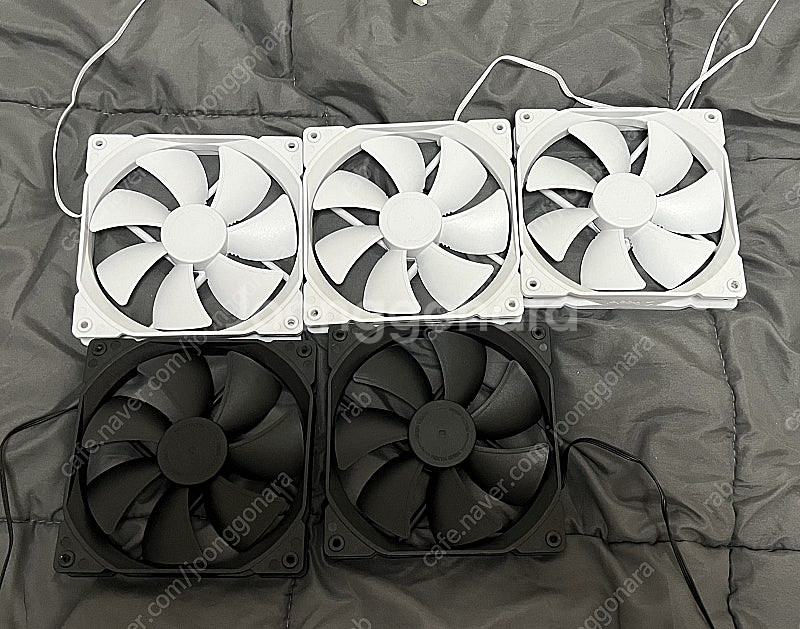 프랙탈 디자인 케이스 번들쿨러 5개 (미사용)--0