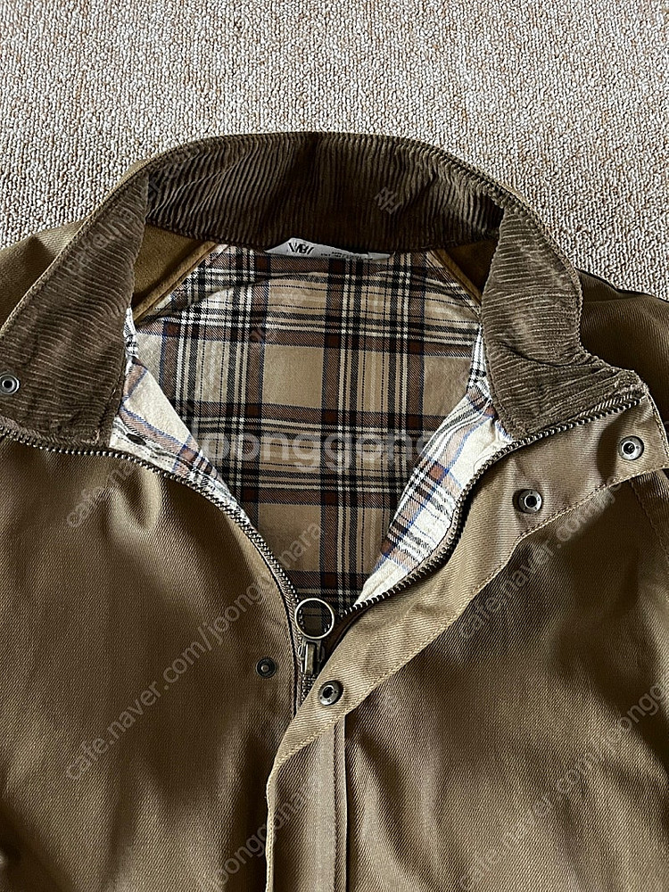 ZARA 왁싱 이펙트 점퍼 (브라운/30,000원)--8