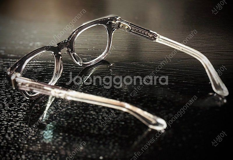 크롬하츠 안경, 제나테일예 그레이크리스탈 판매합니다.--3