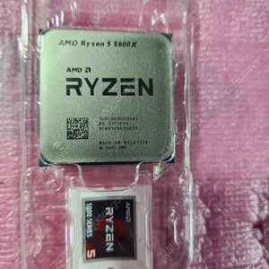 AMD 라이젠 5 5600X 미사용 팝니다